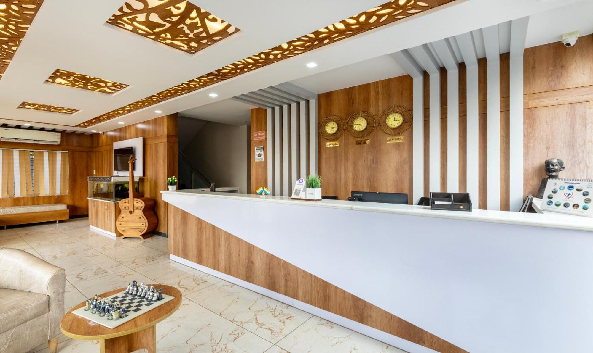 Treebo Four Seasons Hotel Mysore Exterior foto